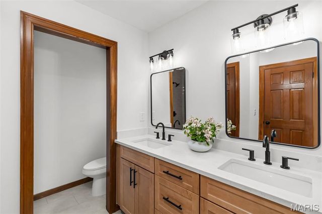 11228 Mosley Farm Court, St Louis, MO 63141