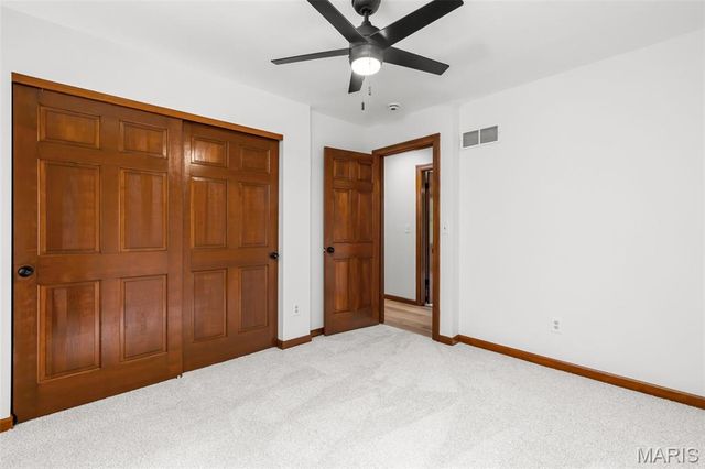 11228 Mosley Farm Court, St Louis, MO 63141