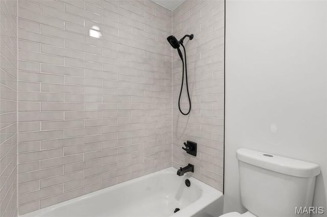11228 Mosley Farm Court, St Louis, MO 63141