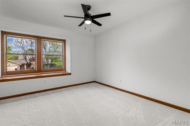 11228 Mosley Farm Court, St Louis, MO 63141