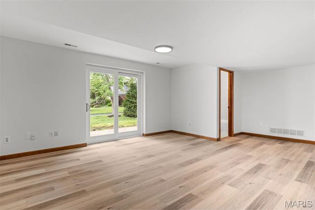 11228 Mosley Farm Court, St Louis, MO 63141