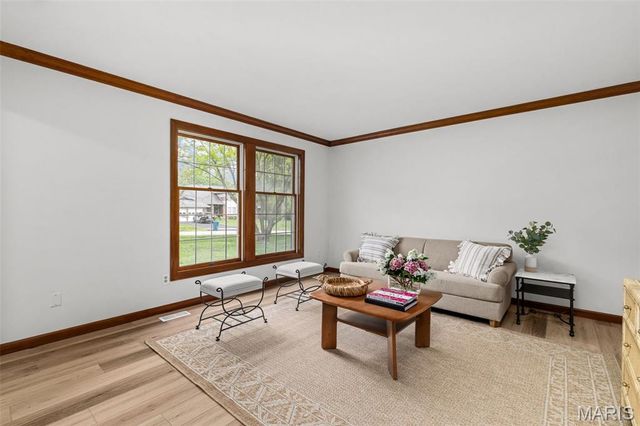 11228 Mosley Farm Court, St Louis, MO 63141
