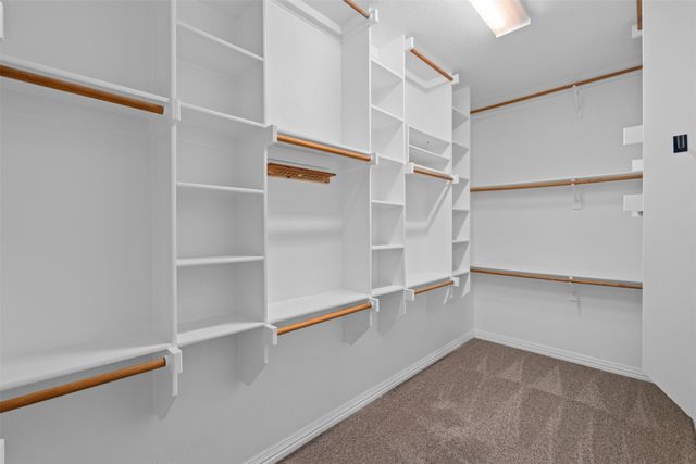 109 Creekwood Court, Lakeside, TX 76108