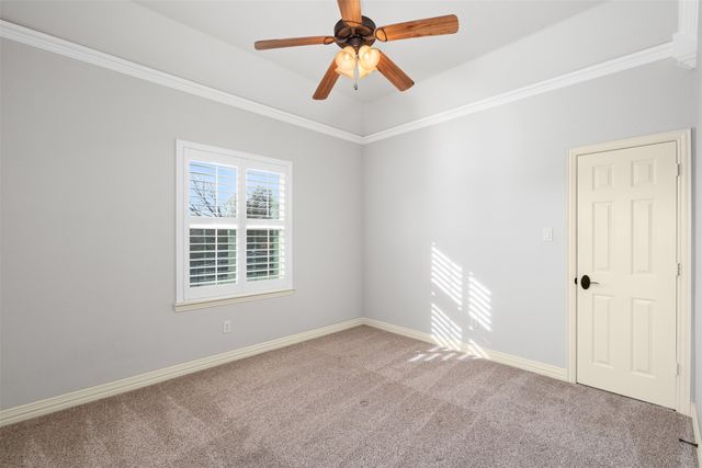 109 Creekwood Court, Lakeside, TX 76108