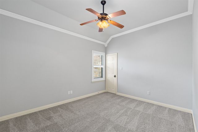 109 Creekwood Court, Lakeside, TX 76108