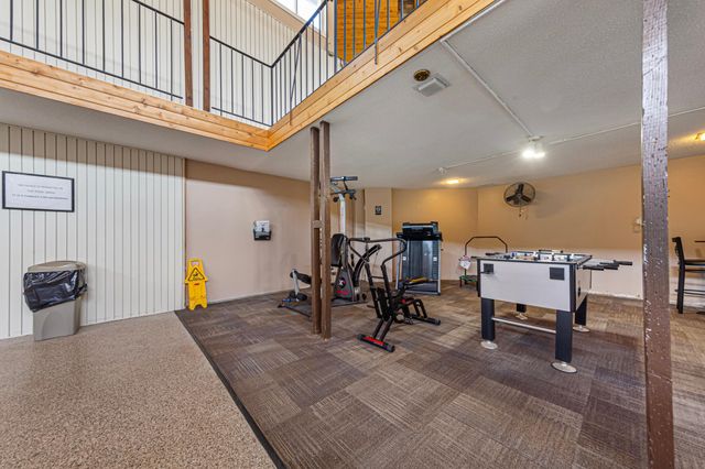 2005 E 122nd Street A11, Burnsville, MN 55337