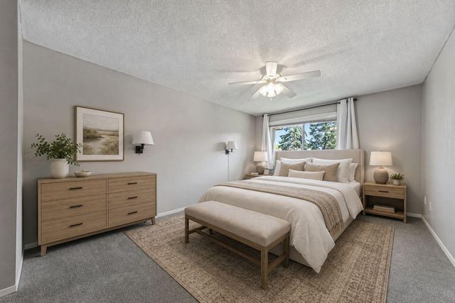 2005 E 122nd Street A11, Burnsville, MN 55337