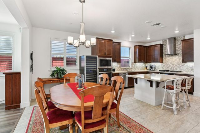 8536 Avelin Pl, El Dorado Hills, CA 95762