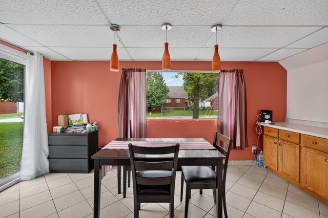 4303 SW 9th Street, Des Moines, IA 50315