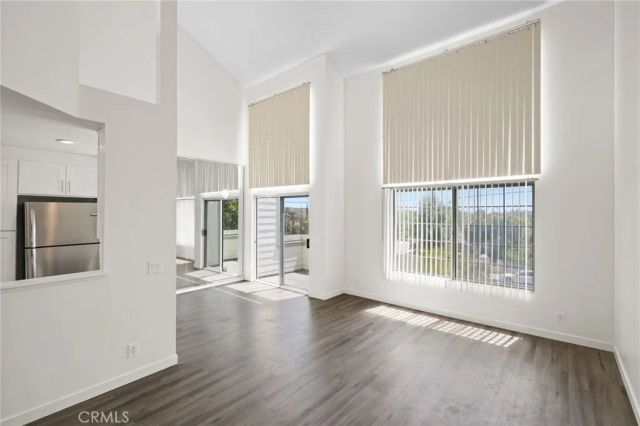 11150 Glenoaks Boulevard 306, Pacoima, CA 91331