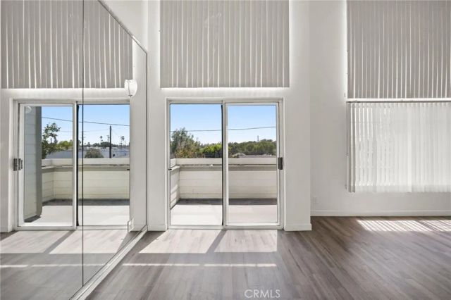 11150 Glenoaks Boulevard 306, Pacoima, CA 91331
