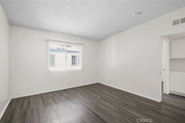 11150 Glenoaks Boulevard 306, Pacoima, CA 91331