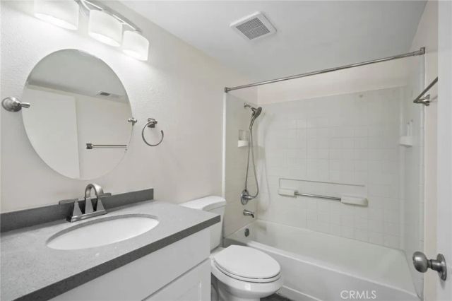 11150 Glenoaks Boulevard 306, Pacoima, CA 91331