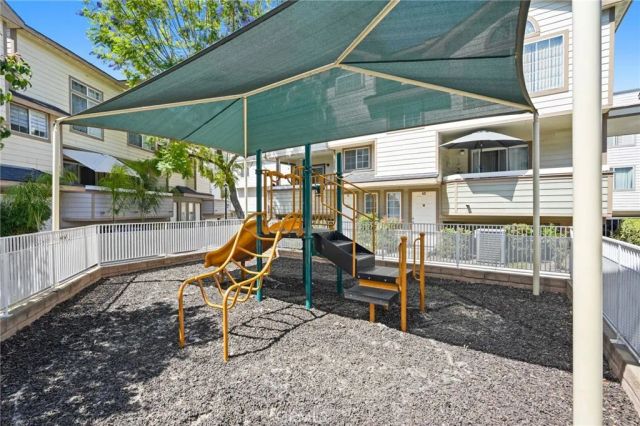 11150 Glenoaks Boulevard 306, Pacoima, CA 91331