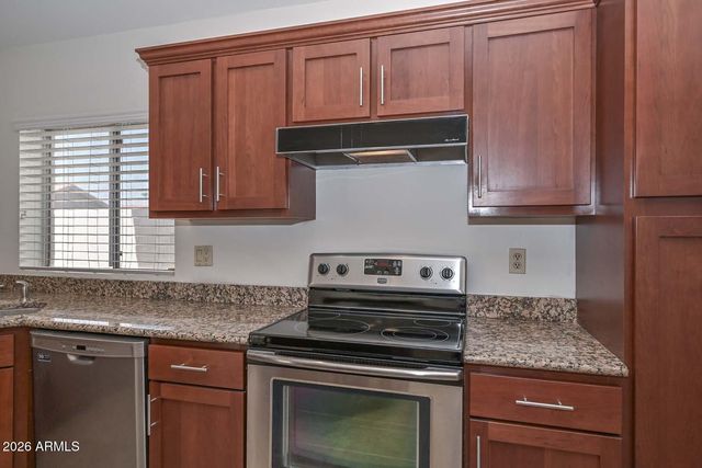 7629 W KRISTAL Way, Glendale, AZ 85308