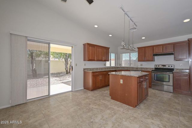 7629 W KRISTAL Way, Glendale, AZ 85308