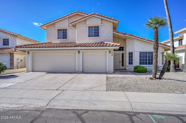 7629 W KRISTAL Way, Glendale, AZ 85308