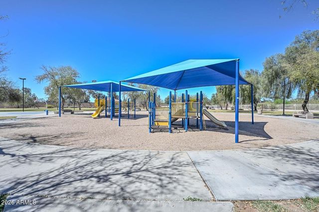 7629 W KRISTAL Way, Glendale, AZ 85308