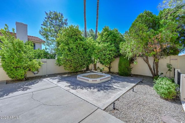 7629 W KRISTAL Way, Glendale, AZ 85308