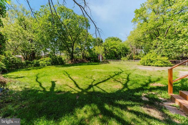 6008 DINWIDDIE ST, Springfield, VA 22150
