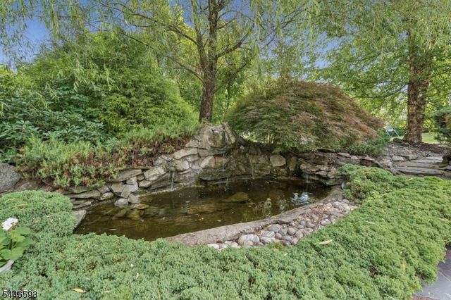 19 Turtle Rd, Morris Twp., NJ 07960