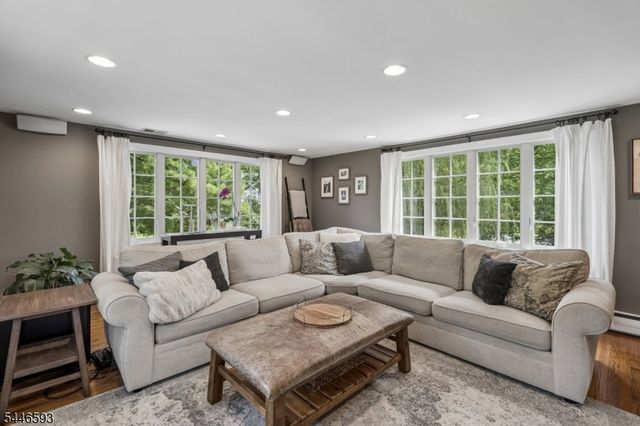 19 Turtle Rd, Morris Twp., NJ 07960