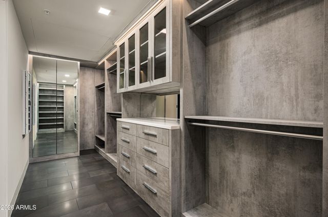 6587 N Palmeraie Boulevard 2002, Paradise Valley, AZ 85253