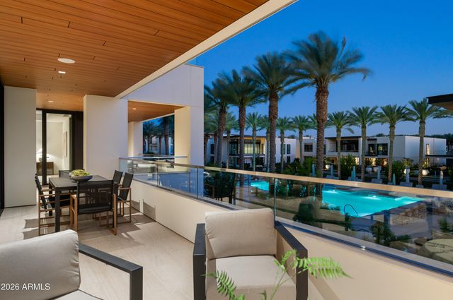 6587 N Palmeraie Boulevard 2002, Paradise Valley, AZ 85253