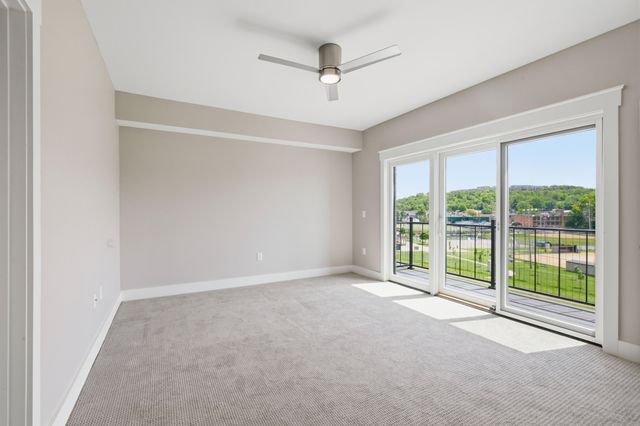 739 Manhattan Boulevard, 302, Dayton, KY 41074