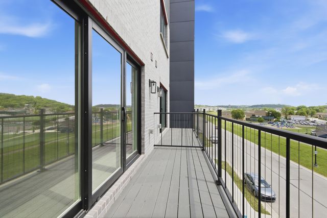 739 Manhattan Boulevard, 302, Dayton, KY 41074