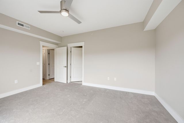 739 Manhattan Boulevard, 302, Dayton, KY 41074