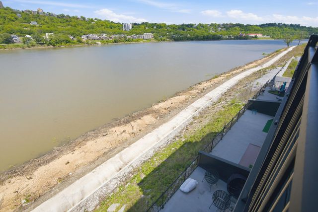 739 Manhattan Boulevard, 302, Dayton, KY 41074
