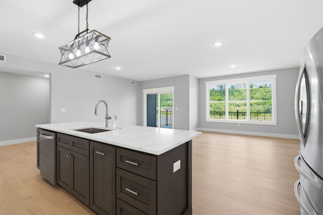 739 Manhattan Boulevard, 302, Dayton, KY 41074