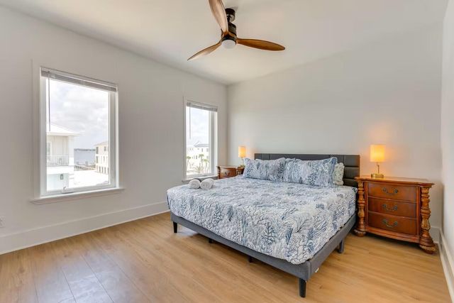 7411 Grand Navarre Boulevard, Navarre, FL 32566