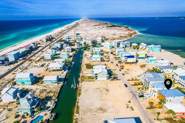 7411 Grand Navarre Boulevard, Navarre, FL 32566