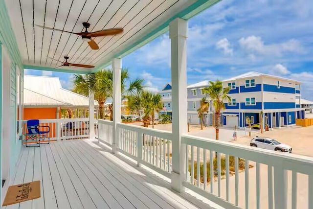 7411 Grand Navarre Boulevard, Navarre, FL 32566