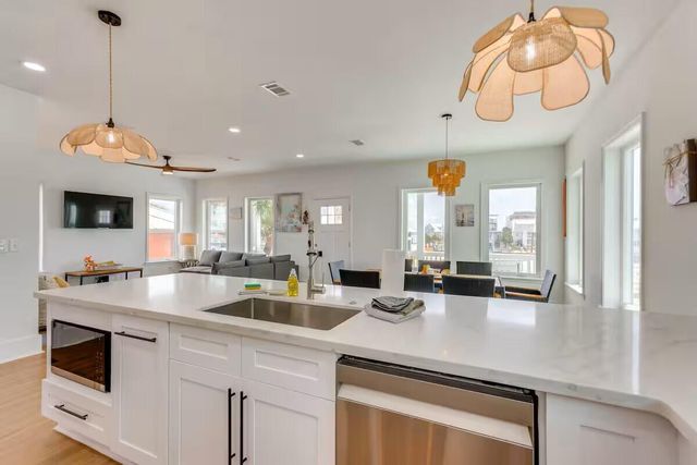 7411 Grand Navarre Boulevard, Navarre, FL 32566