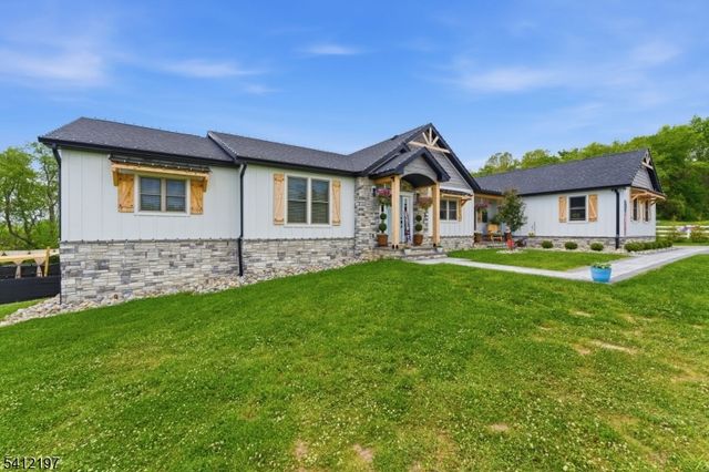 27 Sterling Dr, Wantage Twp., NJ 07461