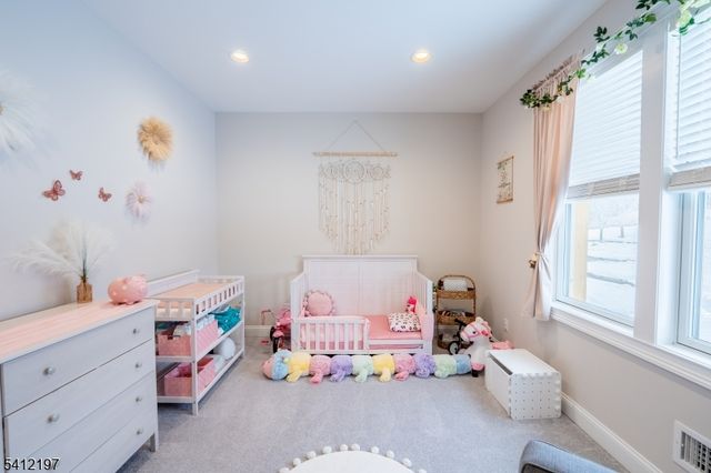 27 Sterling Dr, Wantage Twp., NJ 07461