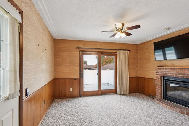 301 E 19th Street S, Newton, IA 50208