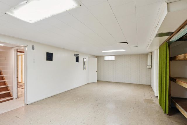 301 E 19th Street S, Newton, IA 50208