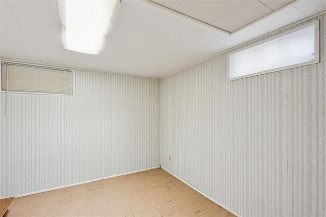 301 E 19th Street S, Newton, IA 50208