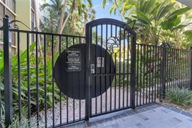 5300 NE 24th Terrace, Fort Lauderdale, FL 33308