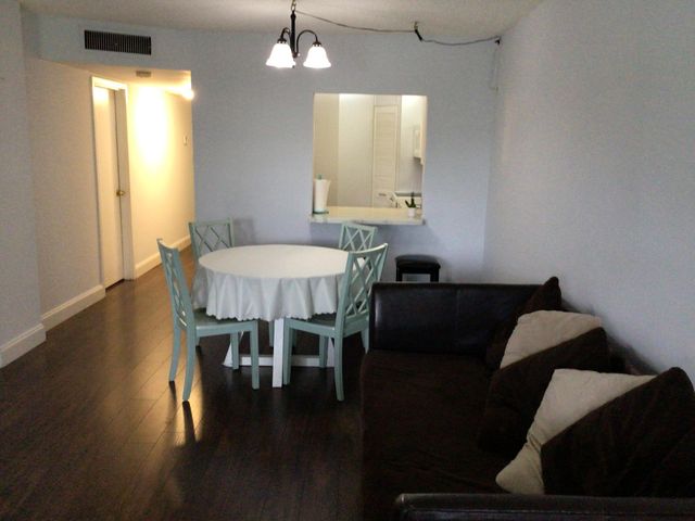 5300 NE 24th Terrace, Fort Lauderdale, FL 33308