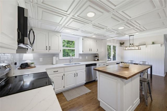 1220 Sherry Drive, Alpharetta, GA 30009