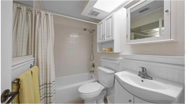 2782 WOODGATE LANE 12, Sarasota, FL 34231