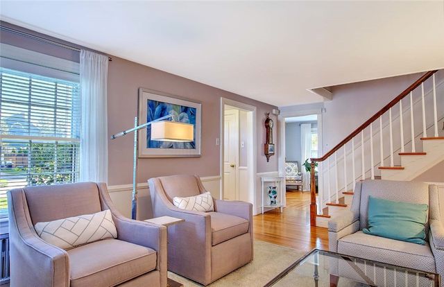 12 Harbour Terrace, Cranston, RI 02905