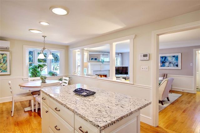 12 Harbour Terrace, Cranston, RI 02905