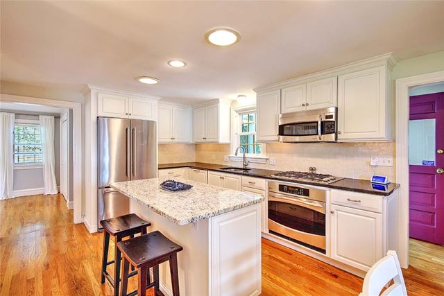 12 Harbour Terrace, Cranston, RI 02905