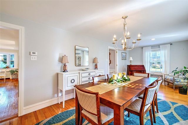 12 Harbour Terrace, Cranston, RI 02905